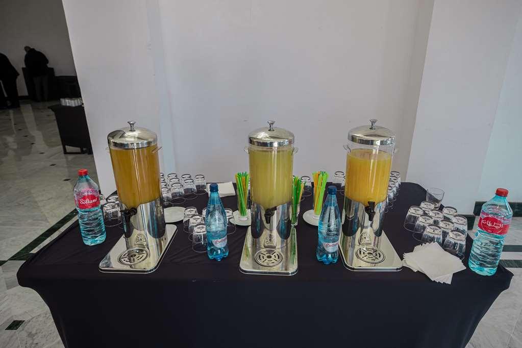 Mogador Aqua Fun & Spa Marrakesh Restaurant photo Juice dispensers