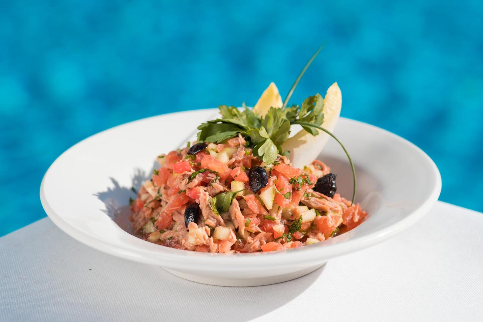 Mogador Aqua Fun & Spa Marrakesh Extérieur photo Tuna tartare